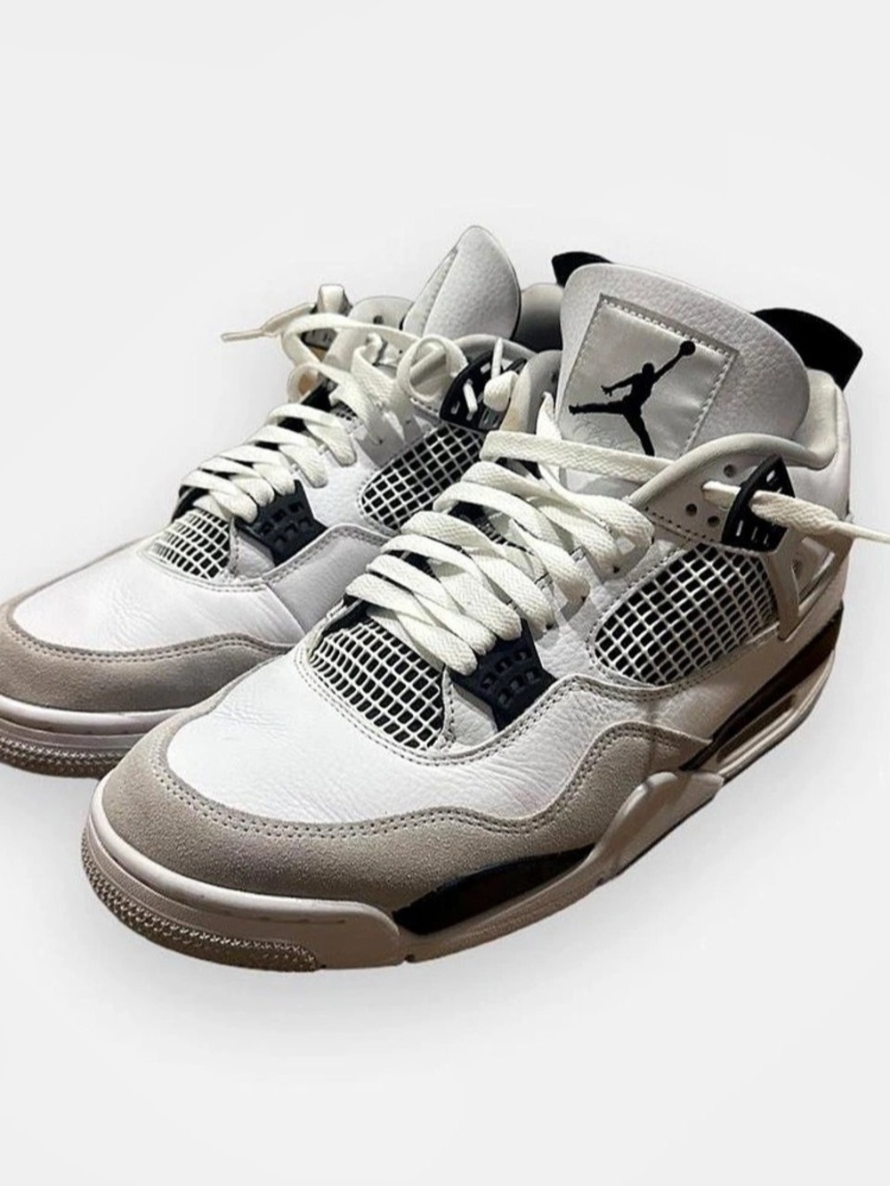 Jordan Air Jordan 4 Retro 'Military Black' Sneakers White & Gray US 11
